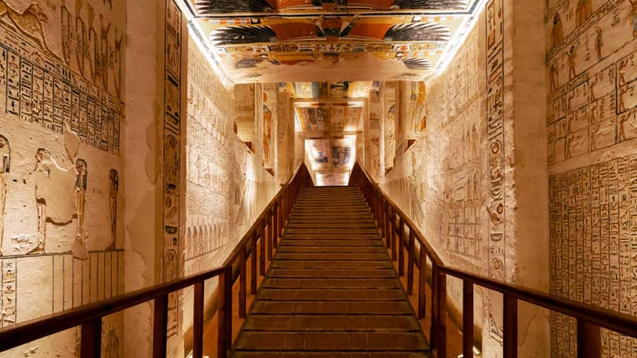 Luxor: Private Tour to Valley of Kings & Hatshepsut Temple. - Private pickup, real time in the sites, and a guide who explains