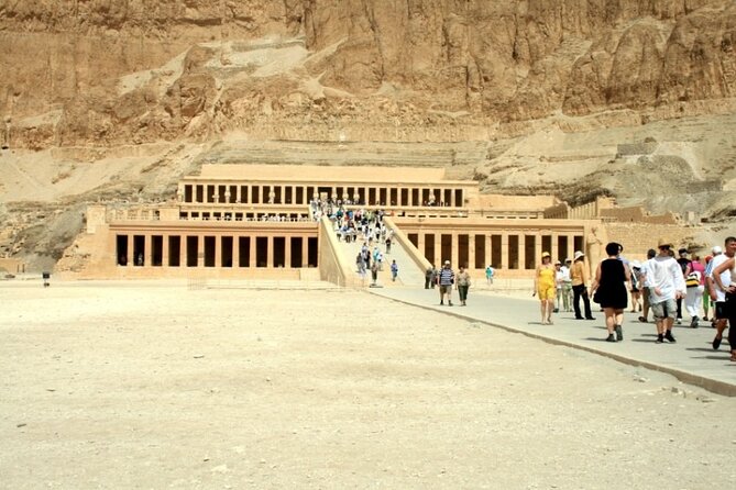 Luxor Tours: City Tour,Hot Air Balloon,Kings Valley,Sailing Felucca,Camel Ride - Valley of the Kings and Tutankhamun talk: seeing tombs with a guide