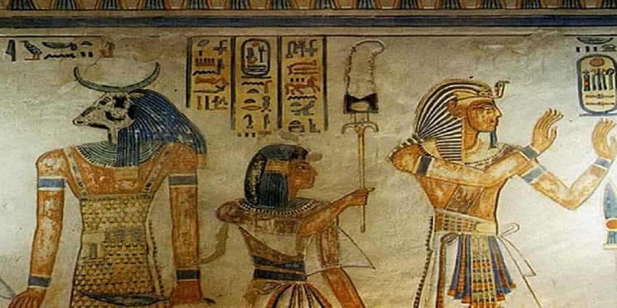 Luxor: Valley of the Kings and Queens Guided Tour with Lunch - Hotel pickup, small-group vibes, and real-world timing