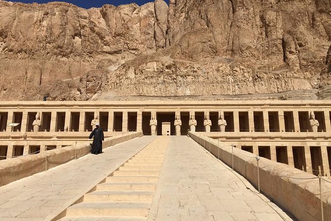 Luxor Valley of the Queens Full day with Transfers - Hurghada - Valley of the Queens: where the royal family stories feel more personal