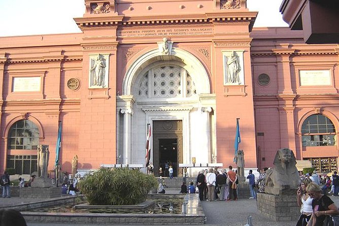 Luxury Full Day Egyptian Museum, Coptic Cairo and Islamic Mosque - Who this tour suits best