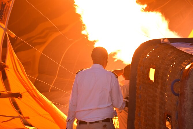 Luxury Hot Air Balloon Flight Over Luxor - Luxor sunrise balloon: why the west bank start matters