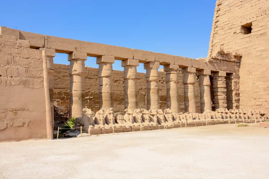 Makadi Bay: Luxor Private Tour Kings Valley and Hatshepsut - Guides make (or break) the pace