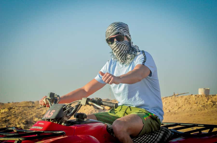 Makadi Bay: Sunrise Quad & Traditional Oriental Breakfast - The 1H quad + 1H horse combo for a calmer morning mix