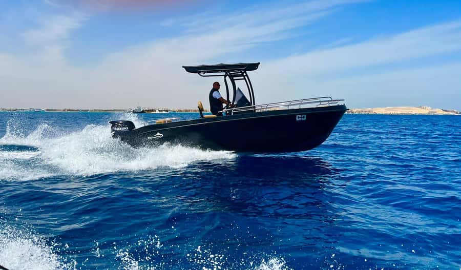 Makadi: Giftun Island Speedboat Cruise to Orange Bay & Lunch - From Hurghada Marina to Giftun in a Hurry
