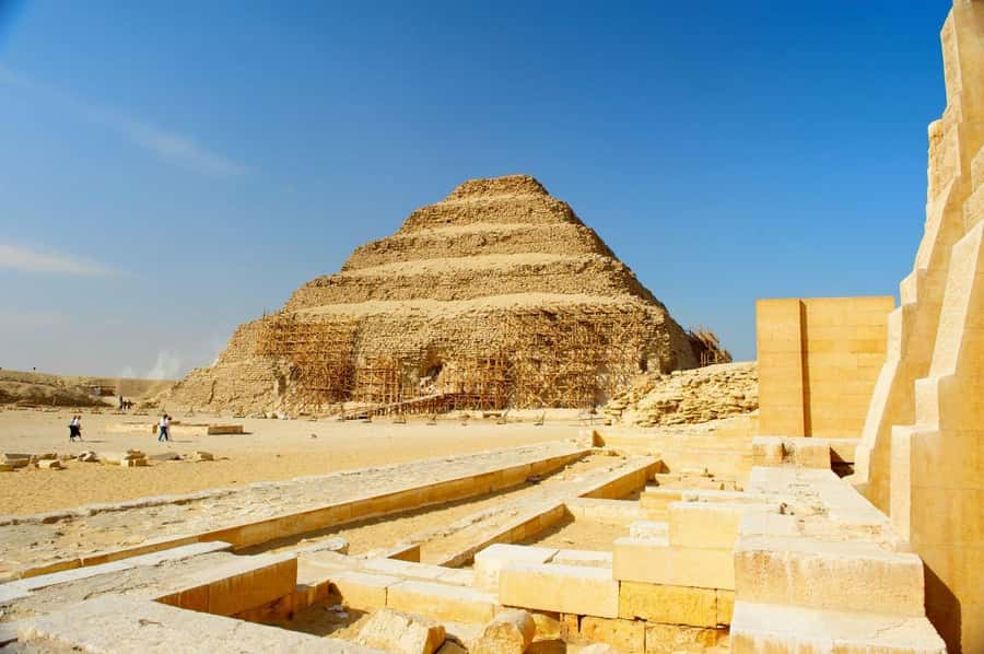 Memphis & Saqqara Small‑Group Day Trip from Cairo - Meeting at Pharaohs Hotel and getting a smooth start