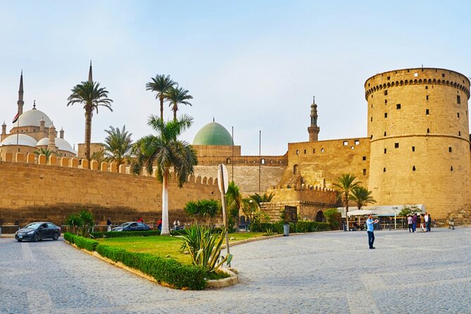 National Museum Citadel and Bazaar Private Tour - How the private format changes the experience