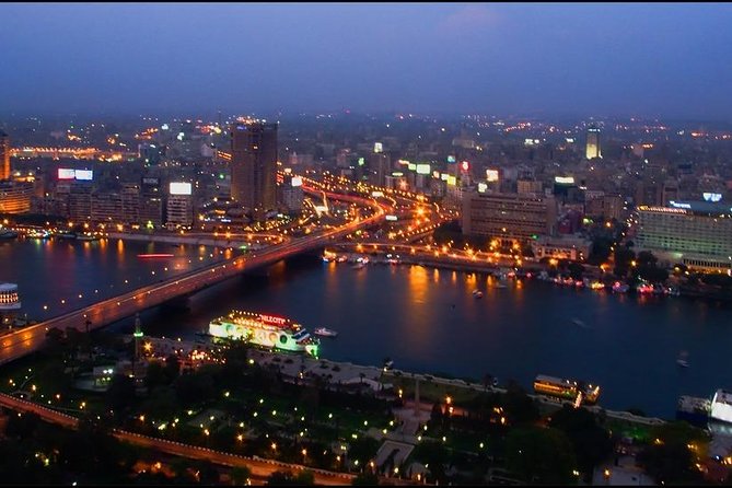 Night Tour in Cairo - First stop: Tahrir Square after 6 pm and the 25th January Revolution context