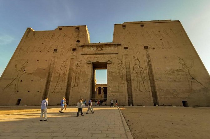 Nile Cruise 4 Days / Deluxe from Aswan to luxor- Private Tour - Day 4 Luxor temples and an optional hot air balloon