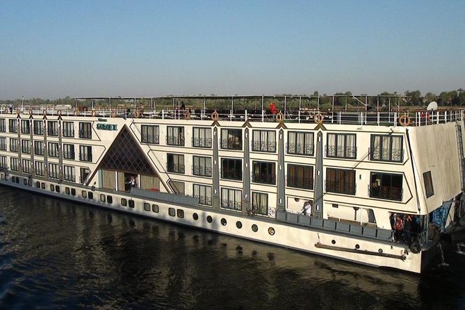 Nile Cruise Deluxe 5 days 4 nights from Luxor to Aswan - Day 1 in Luxor: Karnak and Luxor Temple without the scramble
