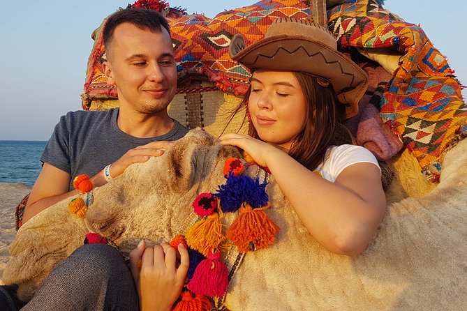 One hour Camel Ride At Amazing Desert With Transfer - Hurghada - From hotel pickup to the stable: expect a practical start