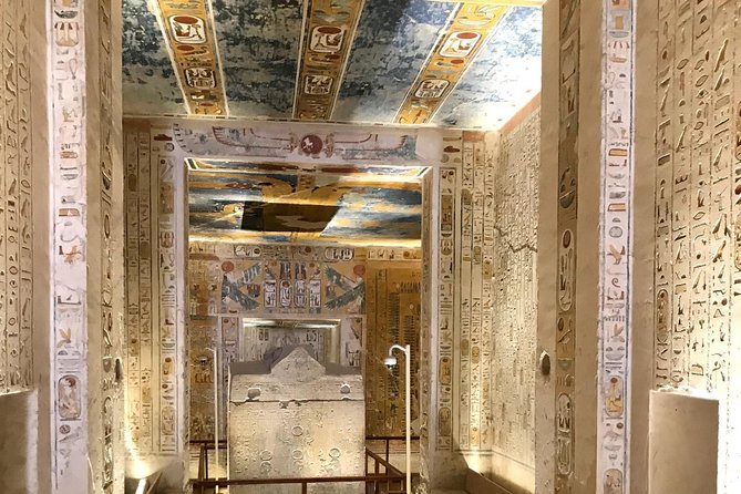 One package From Hurghada to Luxor: Balloon & Luxor Day Tour & Lunch & Felucca - What this tour feels like day-to-day (schedule reality)