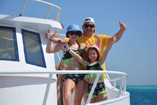 Orange Bay Island Cruise with Breakfast, Lunch and Drinks - Two snorkeling stops with included equipment: more chances, less pressure