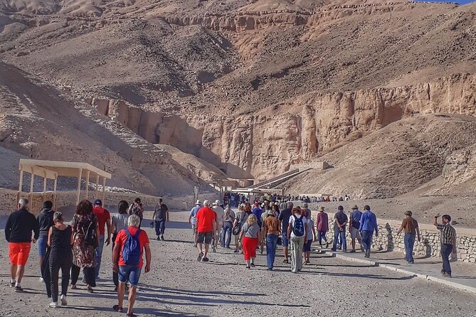 Overnight Luxor Tours by train from Cairo with Hot Air Balloon and much more - How the Cairo–Luxor first-class night train makes this work