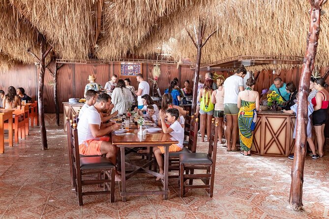 Paradise Island - Where complaints cluster: time on the island, photo pressure, and extra costs