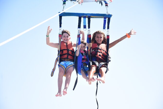 Parasailing Ride in Hurgada single&double with private Transfer - Single vs Double Parasailing: Picking the Right Sky Setup