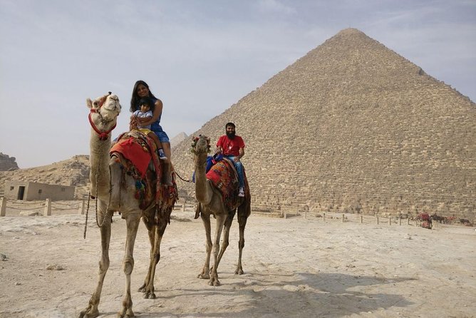 Private All inclusive tour Pyramids, Sphinx, Sakkara & Memphis - Giza Plateau: Cheops, Chephren, Mycarinus, and the Sphinx