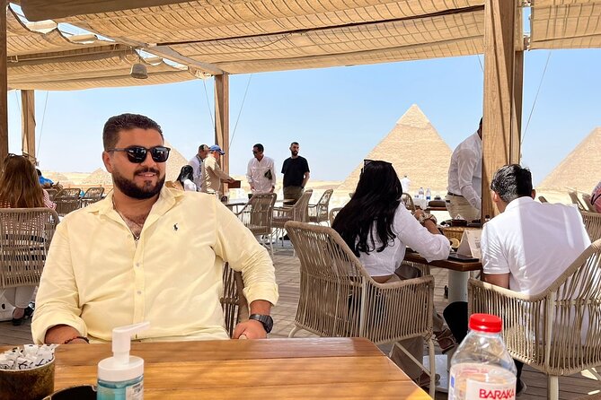 Private Cairo and Pyramids Tour with an Egyptologist Guide - Tahrir Square shopping walk: local street time, not a hard sell