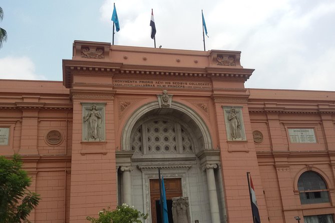 Private Cairo Egyptian Museum Tour with Lunch - Private museum access with a qualified Egyptologist in Cairo
