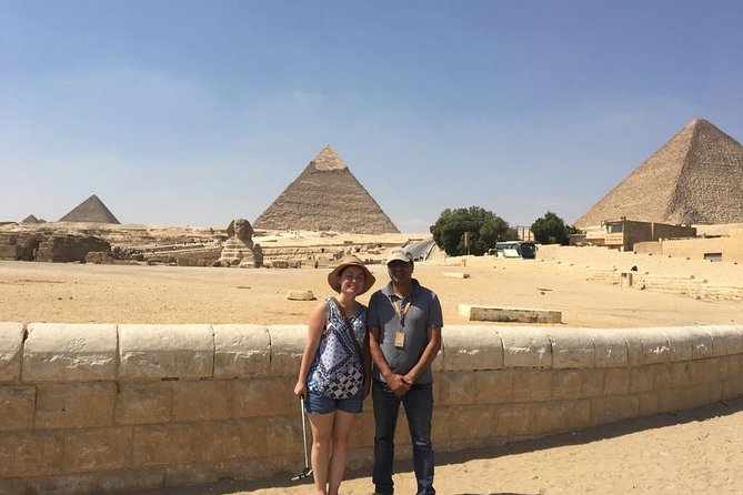 Private Cairo Layover Tour to Giza Pyramids and Sphinx with Lunch - Stop 1: The Giza Plateau, Cheops to Mykerinus (plus optional interior)
