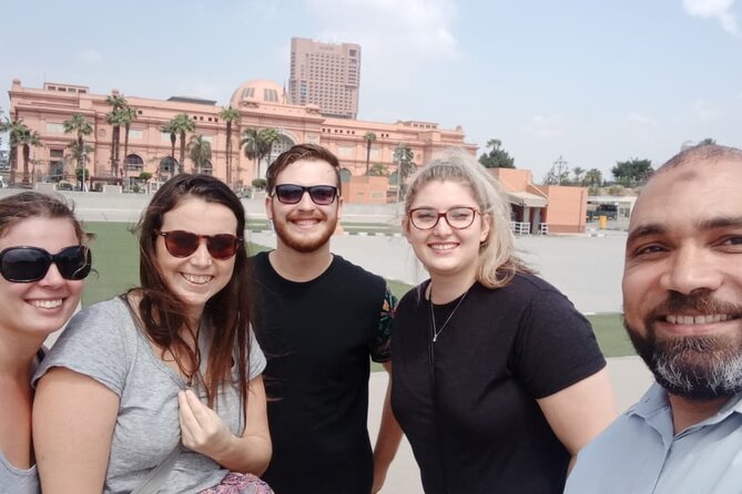 Private day to Great Pyramids,Sphinx & Egyptian Museum antique with tour guided - One day, two big zones: how this Cairo route flows