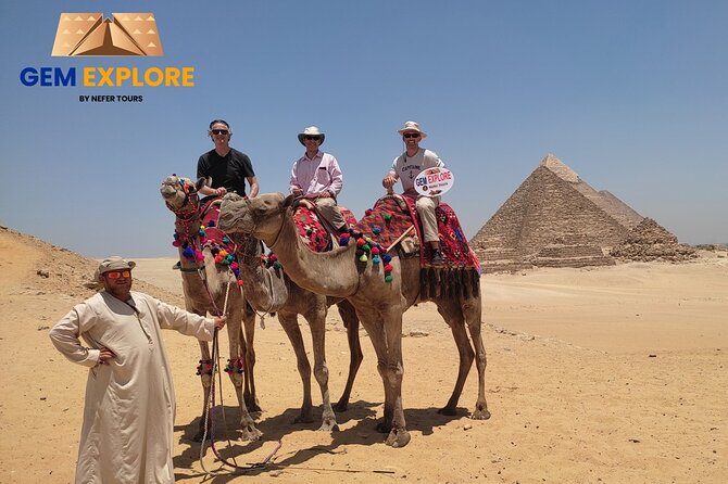 Private Day Tour Giza Pyramids, Egyptian Museum &Khan El-Khalili - Lunch, water, and the comfort factor that saves your day