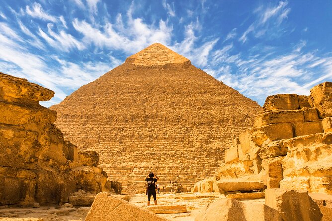 Private Day Tour of Giza Pyramids, Egyptian Museum, and Bazaar" - Pickup, A/C transport, and staying sane in Cairo heat