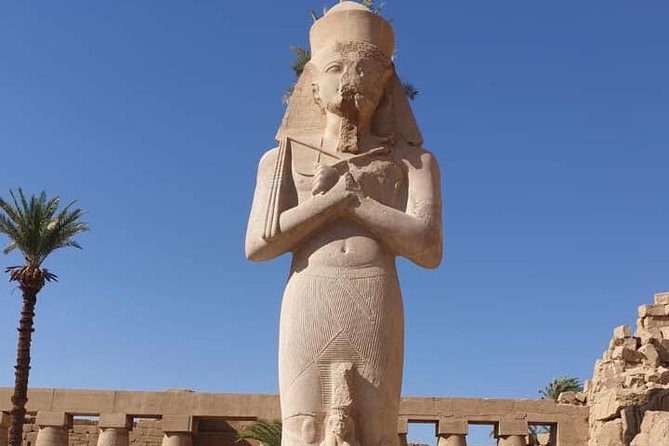 Private Day Tour of Luxor West and Eastbank - Valley of the Queens: 45 Minutes to Feel the Royal Lives Behind the Walls