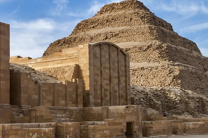 Private Day Tour Pyramids Giza, Sakkara and Memphis City - Price and logistics: what $39 buys you