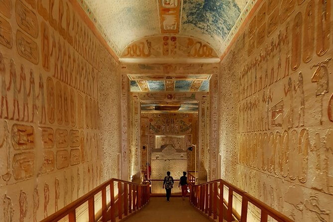 Private Day Tour to Dendera Temple (Tickets Included) - Why Ali’s guiding style makes the difference inside the carvings