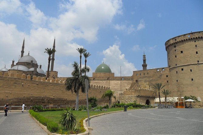 Private Day-Tour to Egyptian Museum, Citadel of Sala Din and Old Cairo - What to Expect From the Guide and Driver