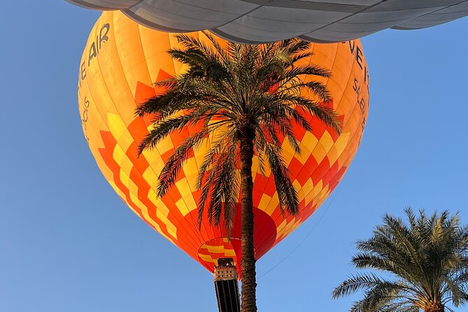 Private Day Tour to Luxor with Hot Air Balloon from Hurghada - Your guide and driver: how this tour can feel smooth or stressful