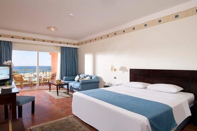 Private Day Tour To Red Sea included Lunch from Cairo & Giza - Dome Marina Resort day-use room: the comfort upgrade you’ll feel