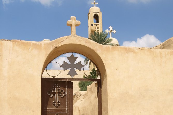 Private Day Tour to the Monasteries of Wadi El-Natrun from Cairo - Deir Anba Bishoi (St. Pishoy): what it means when the body is still there