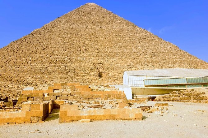 Private day trip to Cairo from Hurghada - Giza Plateau Time: Pyramids of Cheops, Chephren, and Menkaure