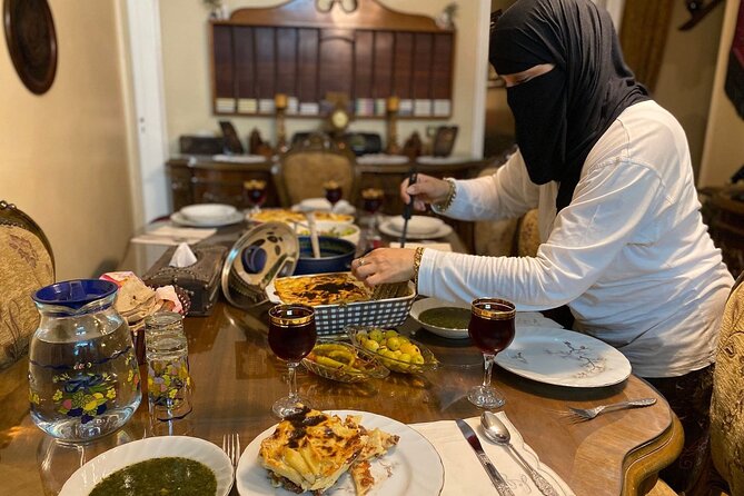 Private Egyptian Cooking Class in Cairo with a Local Family - The real spice lesson: how Egyptian flavor gets built