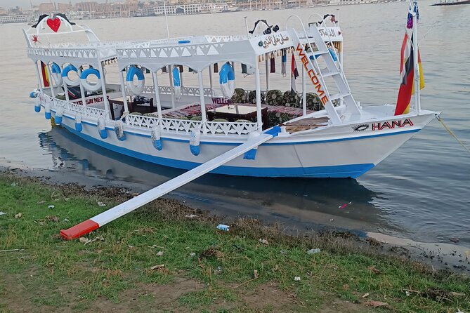 Private Felucca Ride on the Nile with Transportation - Onboard peace: what mint tea and the Nile feel like in motion