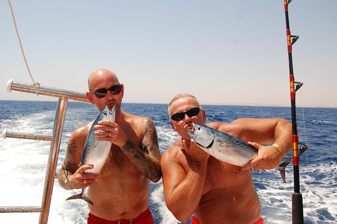 Private Fishing Day Boat With Equipment and Transfer – Hurghada - Lunch and drinks on board: a simple part that saves time