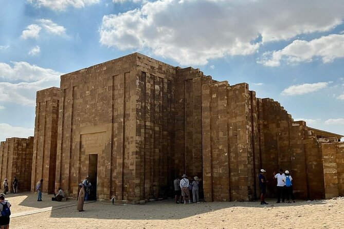 Private Full Day Guided Tour of Memphis to Saqqara and Dahshur - Memphis and the Alabaster Sphinx: Monuments That Link Eras