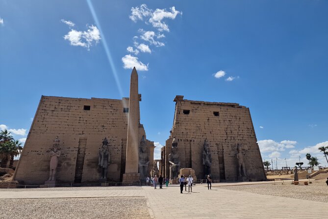 Private Full Day Tour of Luxor West and East Bank Tombs & Temples - Luxor West and East Banks: What This Private Day Really Delivers