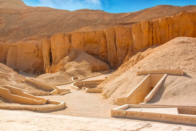 Private Full day Tour To East and West Bank of Luxor with Lunch - Luxor Temple in Late Day Light: Where the Walk Ends