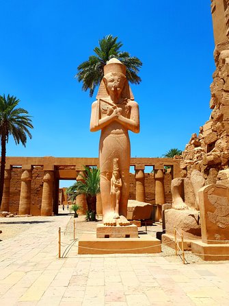 Private Full Day Tour to Luxor from Cairo with Flight - Colossi of Memnon: two statues, one emotional pause