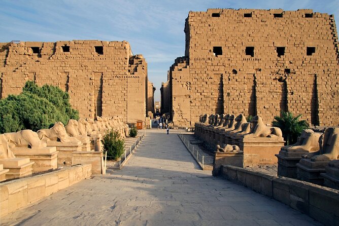 Private Full day tour to Luxor From Hurghada with hot air balloon - Valley of the Kings: tombs, scale, and what to watch for