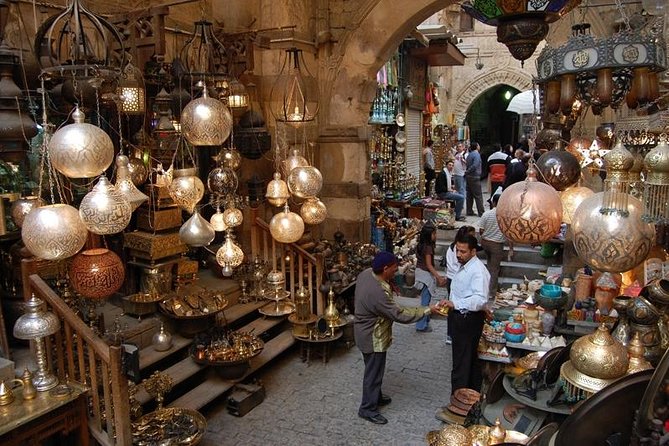 Private Full- Day Trip to Pyramids, Egyptian Museum & Khan el khallil - How your Egyptologist guide improves what you see