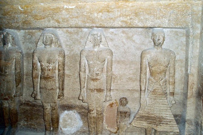 Private Giza Plateau and Pyramids Day Tour - Hemnu Tomb: the stop that adds atmosphere beyond the pyramids