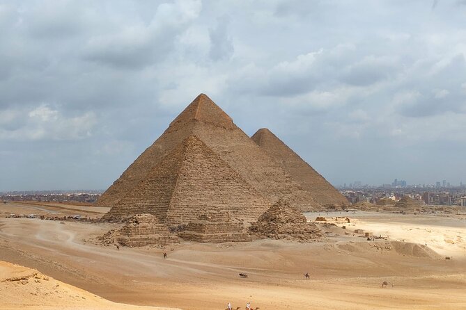 Private Giza Pyramids Tour, Sphinx with Camel Ride and Lunch - Your Egyptologist Guide: Turning the Route Into Real Understanding