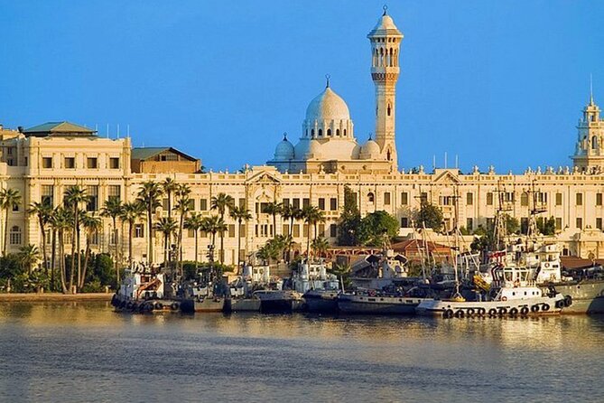 Private Guided Full Day Tour To Alexandria From Cairo - Kom El-Shogafa Catacombs: three levels of Roman-Greek-Egyptian mix