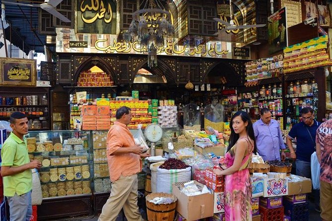 Private guided shopping tour in Khan el-Khalili with Lunch - Stop 4: 3 Pyramids Papyrus Institute and a Quick Lesson You’ll Remember
