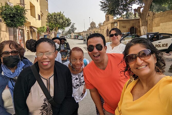 Private guided tour to Giza Pyramids, and Great Sphinx - Stop 3: Khafre’s Pyramid and the Sphinx connection