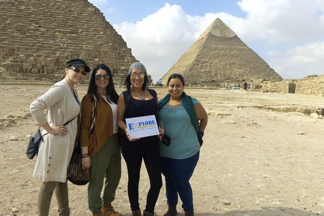 Private guided tour to Giza Pyramids & Saqqara as you never seen - How the best guides make a huge site feel manageable